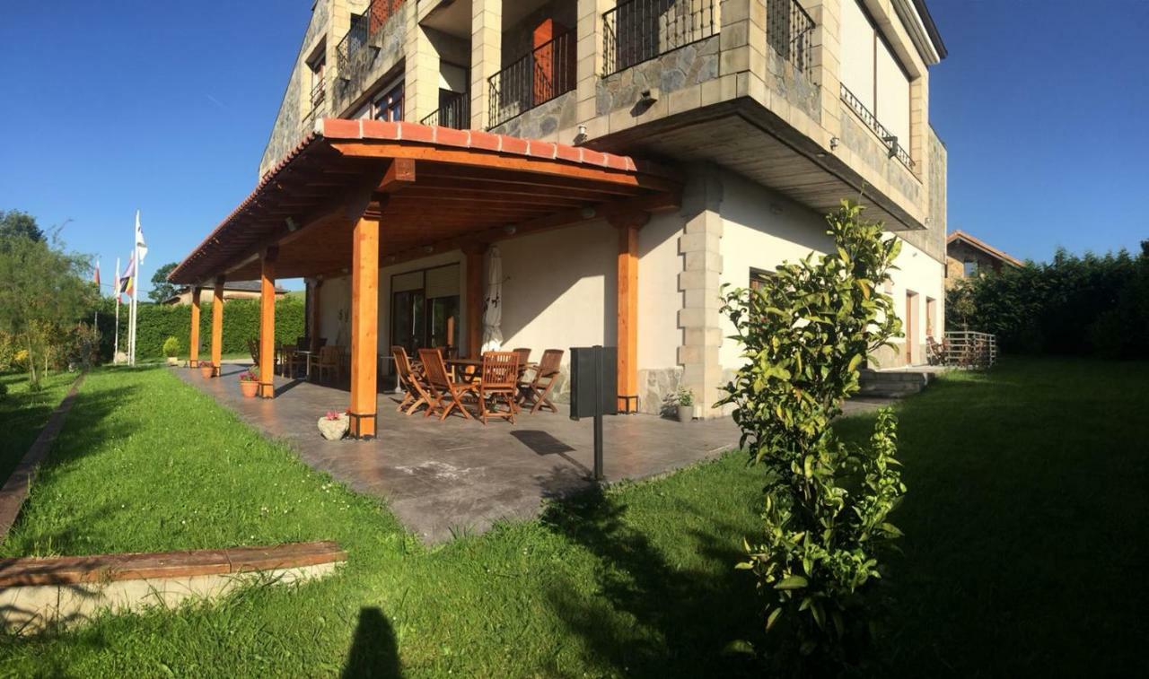 Hosteria La Moraleja Solares Exterior foto
