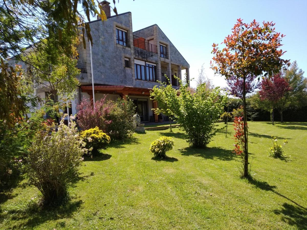 Hosteria La Moraleja Solares Exterior foto